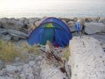Первая ночевка в палатке на берегу моря