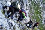Преодоление скальных ступеней при подьеме на перевал Орленок с юга