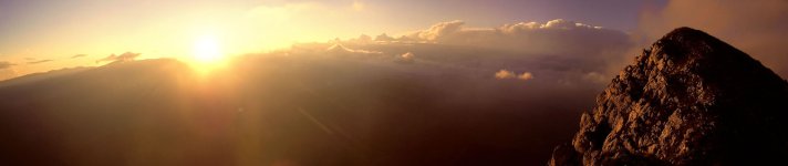 Закат солнца с хребта Пьятра Краулюй (Piatra Craiului)