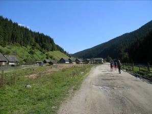 Дорога за развилкой в с. Луги и Бол. Балцалутл