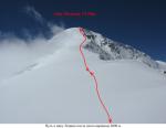 Путь к пику Ленина после плато вершины 6800 м