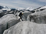 Разломы в верхней части ледника М. Талдура